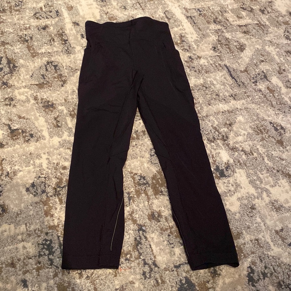 Black lululemon leggings